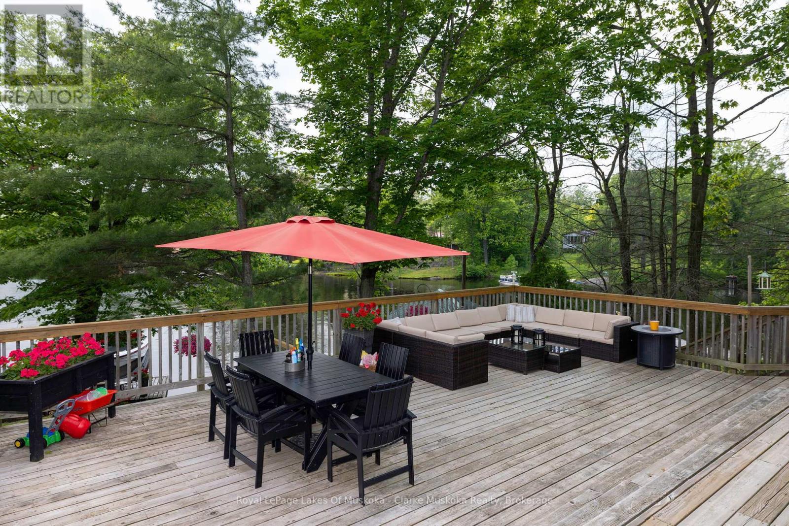 












1719 ELLIS ROAD

,
Severn,




Ontario
L0K1E0

