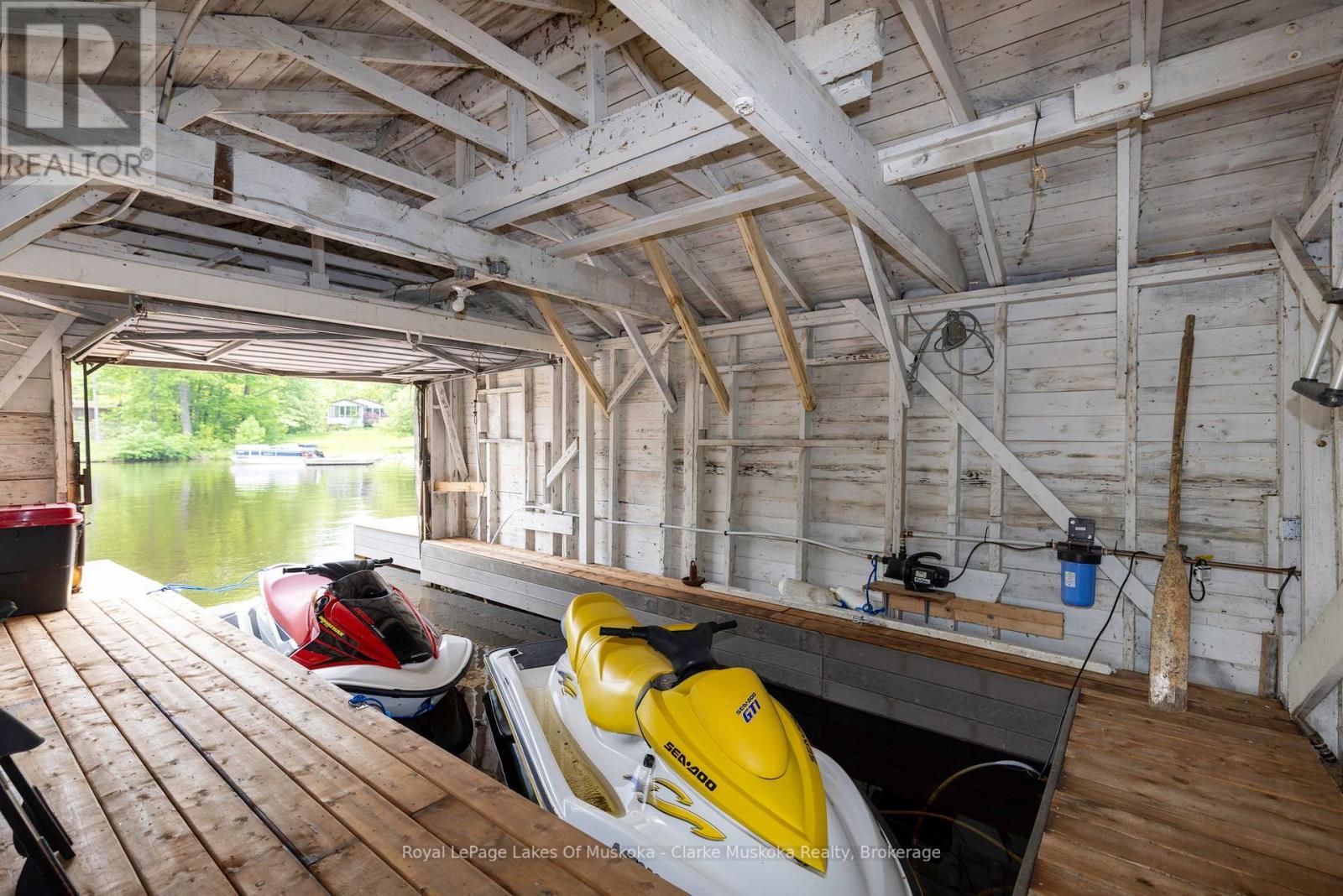












1719 ELLIS ROAD

,
Severn,




Ontario
L0K1E0

