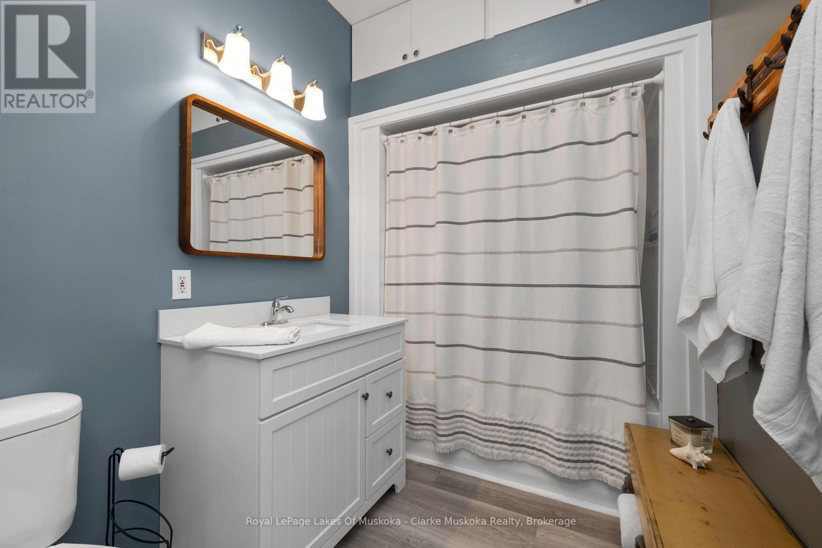 












1719 ELLIS ROAD

,
Severn,




Ontario
L0K1E0

