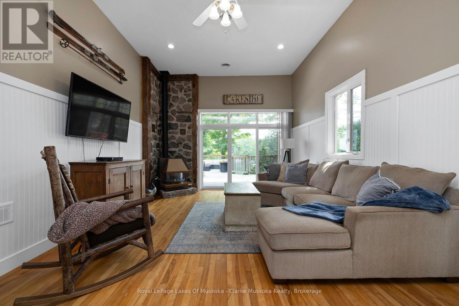 












1719 ELLIS ROAD

,
Severn,




Ontario
L0K1E0

