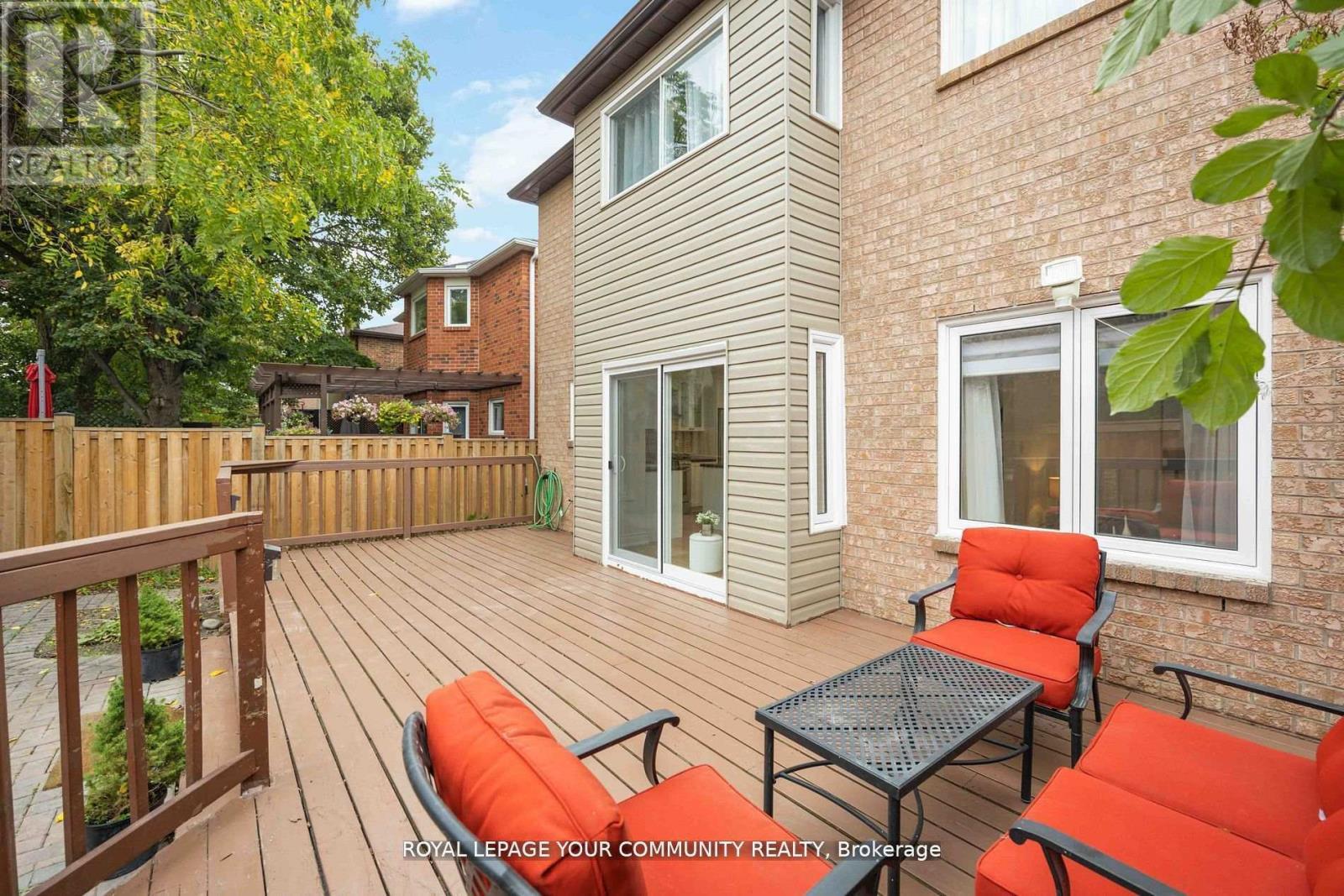 












40 JANESVILLE ROAD

,
Vaughan,




Ontario
L4J6Z9

