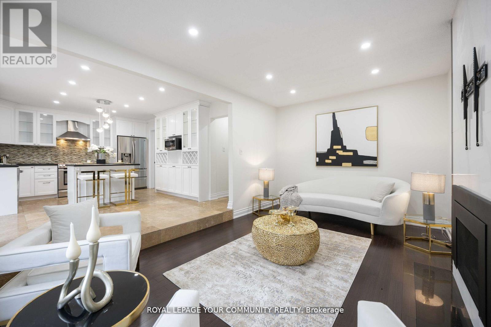












40 JANESVILLE ROAD

,
Vaughan,




Ontario
L4J6Z9

