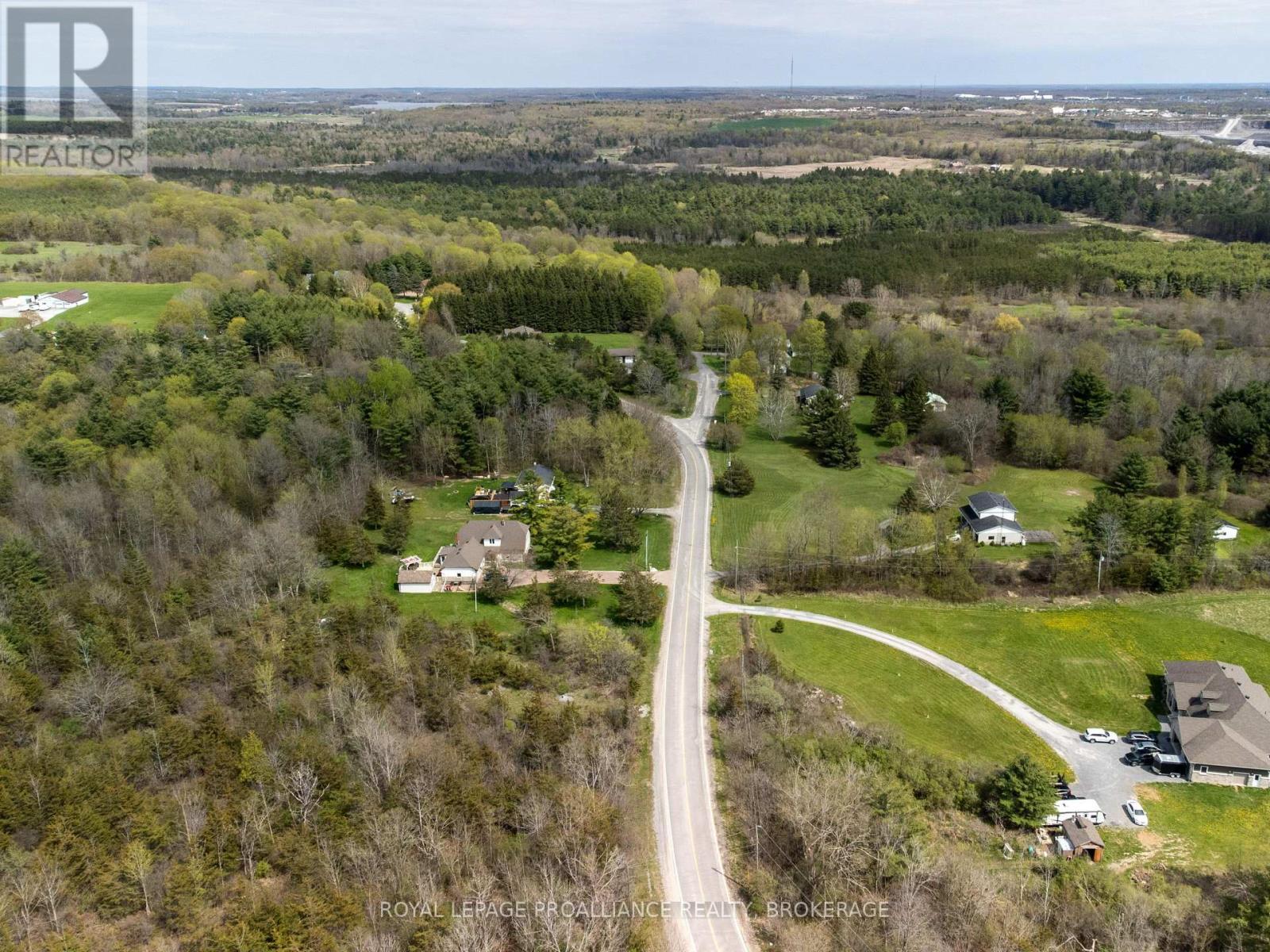 












1685 SUNNYSIDE ROAD

,
Kingston (City North of 401),







Ontario
K7L4V4

