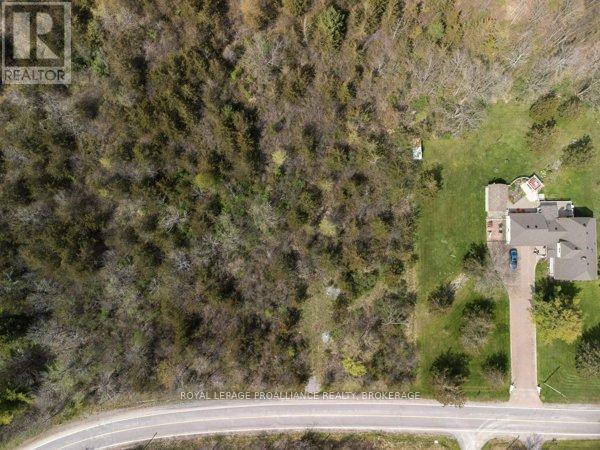 












1685 SUNNYSIDE ROAD

,
Kingston (City North of 401),







Ontario
K7L4V4

