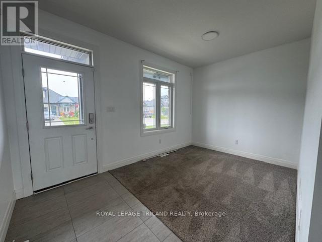 












70 COMPASS TRAIL

,
Central Elgin (Port Stanley),




Ontario
N5L0B4

