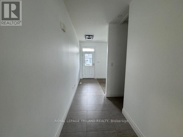 












70 COMPASS TRAIL

,
Central Elgin (Port Stanley),




Ontario
N5L0B4

