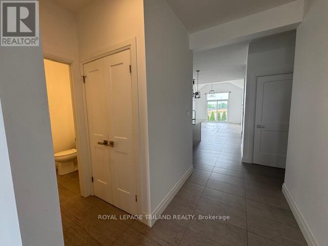 












70 COMPASS TRAIL

,
Central Elgin (Port Stanley),




Ontario
N5L0B4

