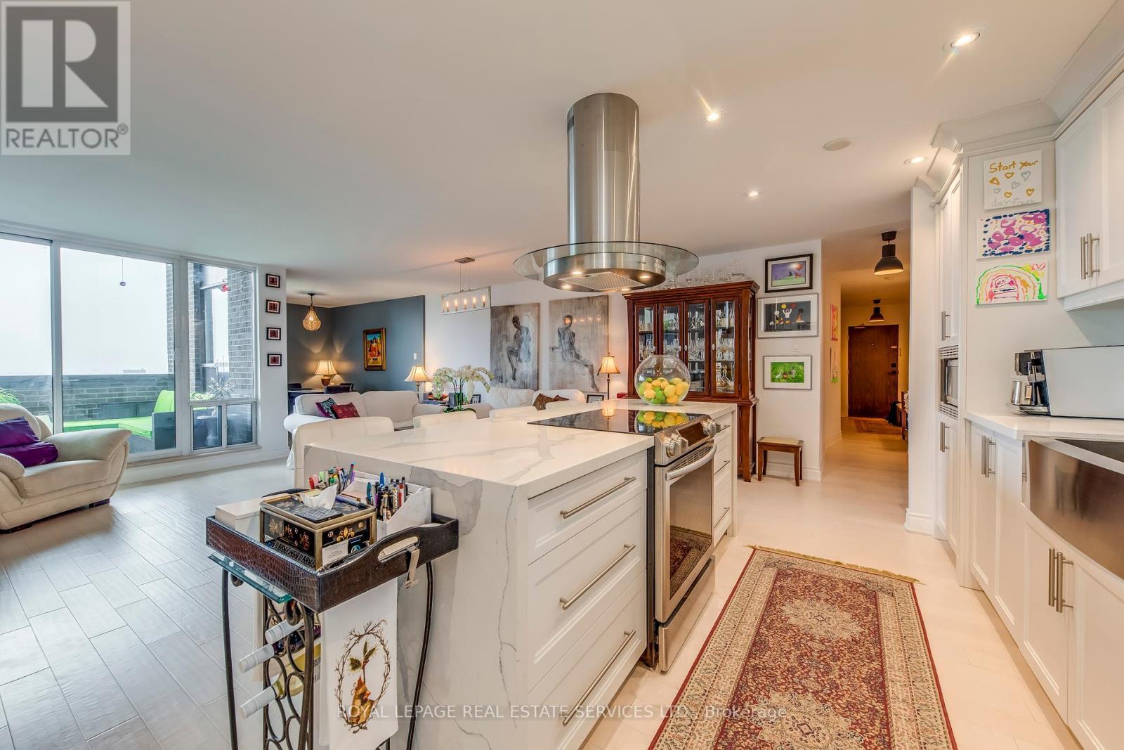 












PH09 - 1515 LAKESHORE ROAD E

,
Mississauga,




Ontario
L5E3E3

