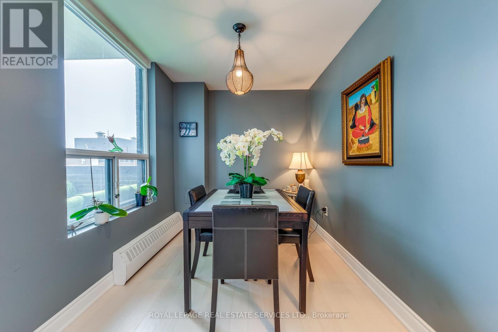 












PH09 - 1515 LAKESHORE ROAD E

,
Mississauga,




Ontario
L5E3E3

