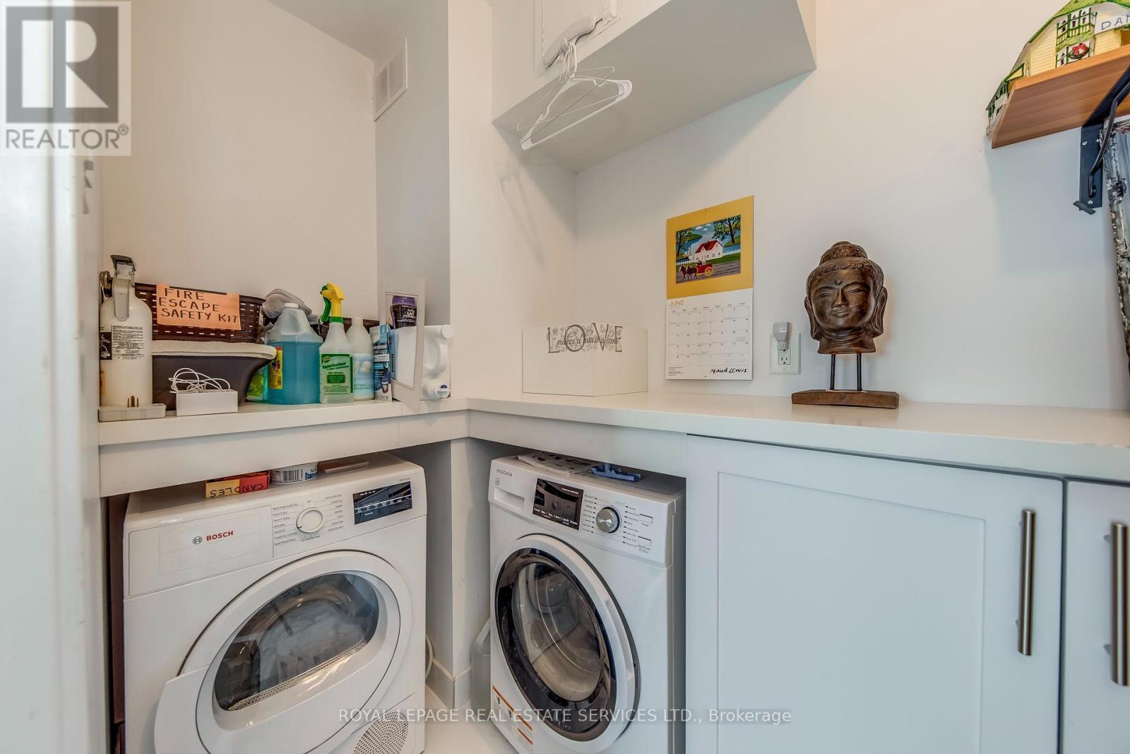 












PH09 - 1515 LAKESHORE ROAD E

,
Mississauga,




Ontario
L5E3E3

