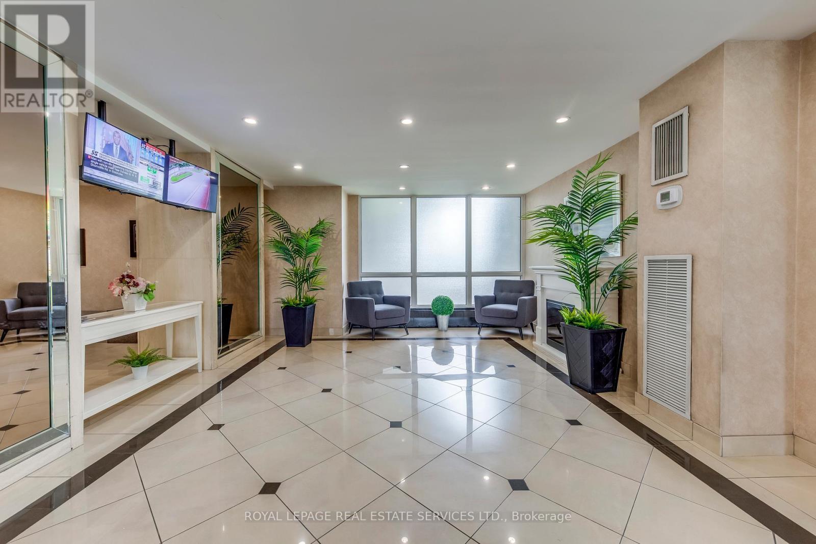 












PH09 - 1515 LAKESHORE ROAD E

,
Mississauga,




Ontario
L5E3E3

