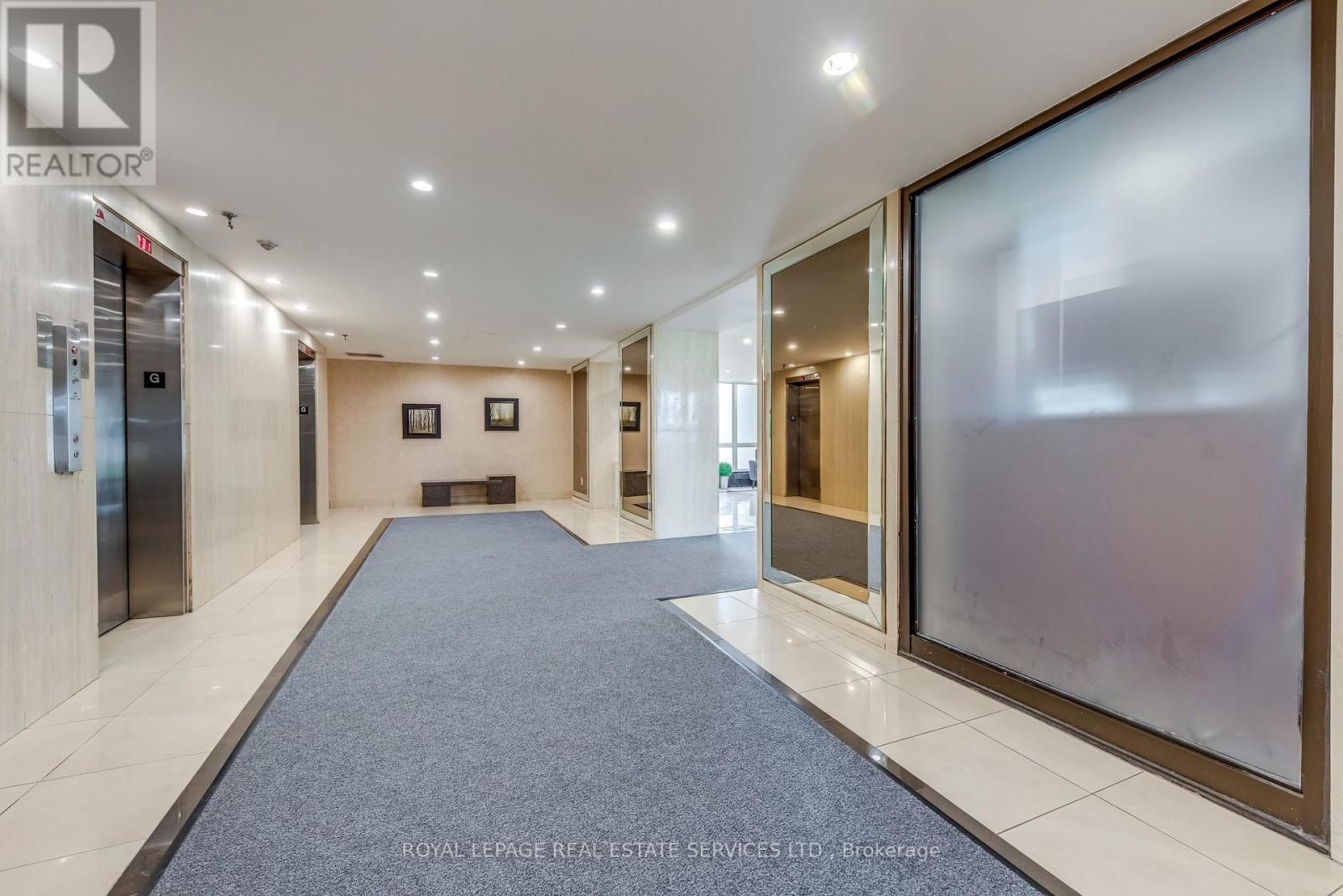 












PH09 - 1515 LAKESHORE ROAD E

,
Mississauga,




Ontario
L5E3E3

