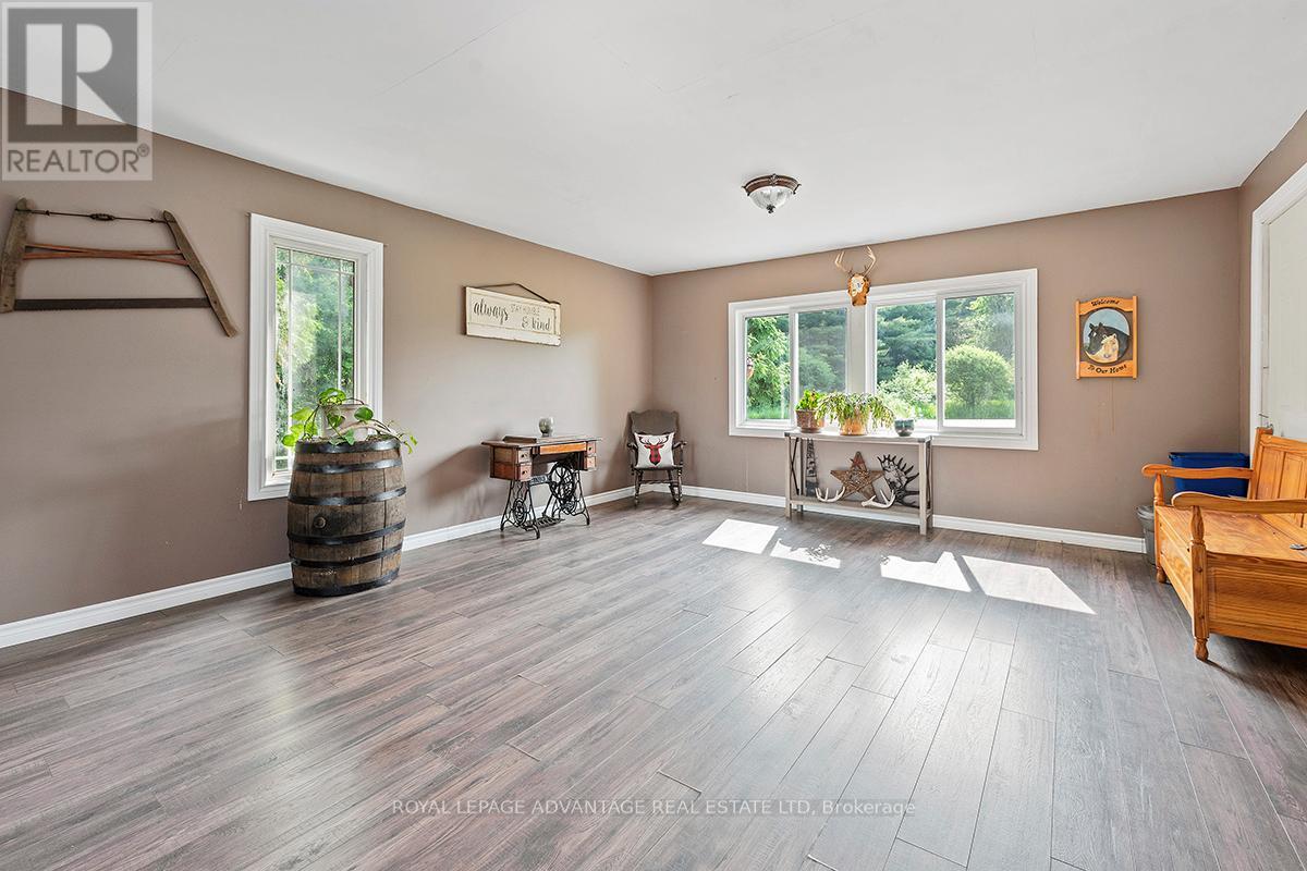 












541 PIONEER ROAD

,
Merrickville-Wolford,




Ontario
K0G1N0

