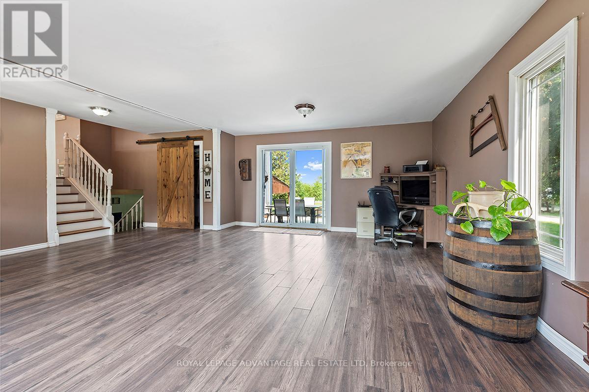 












541 PIONEER ROAD

,
Merrickville-Wolford,




Ontario
K0G1N0

