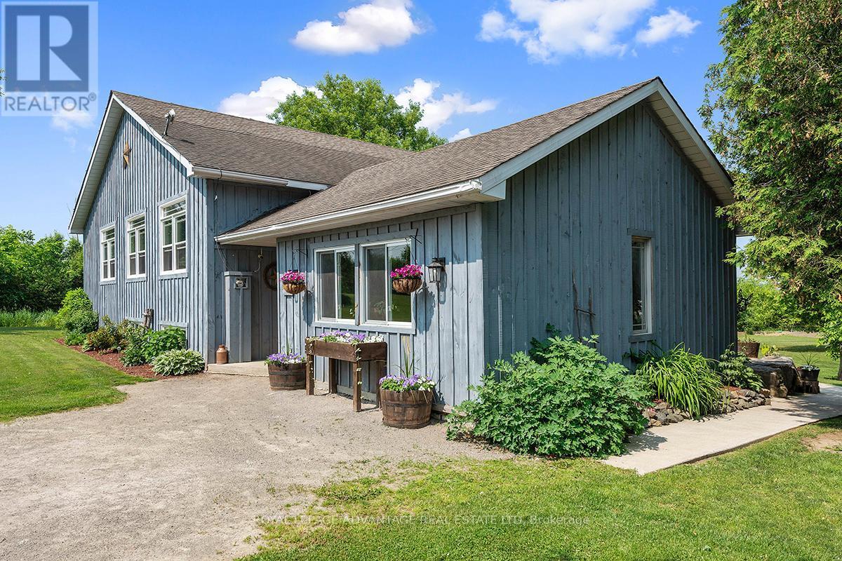 












541 PIONEER ROAD

,
Merrickville-Wolford,




Ontario
K0G1N0

