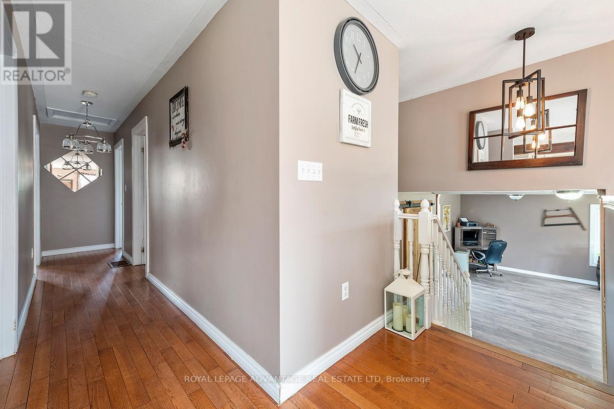 












541 PIONEER ROAD

,
Merrickville-Wolford,




Ontario
K0G1N0

