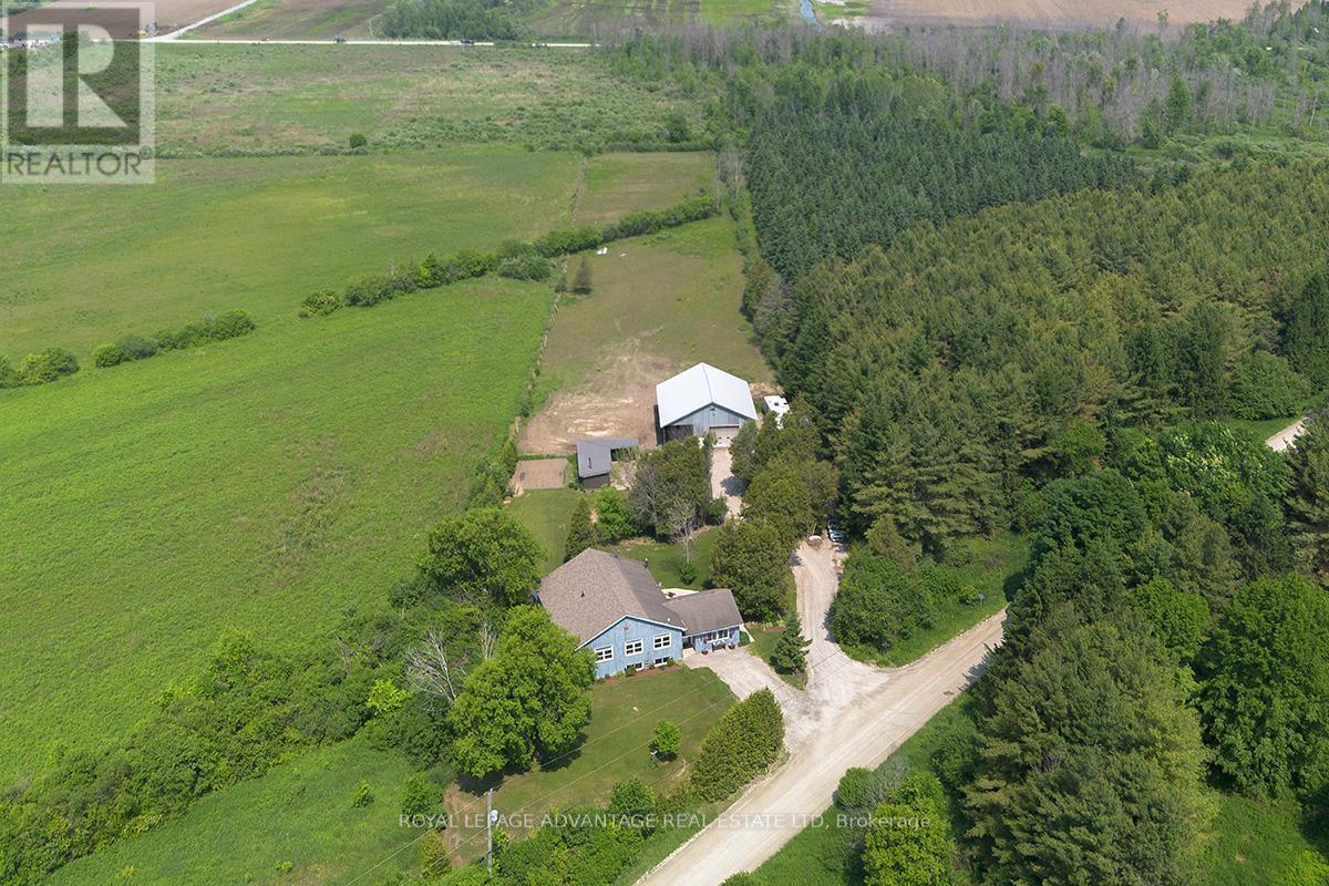












541 PIONEER ROAD

,
Merrickville-Wolford,




Ontario
K0G1N0

