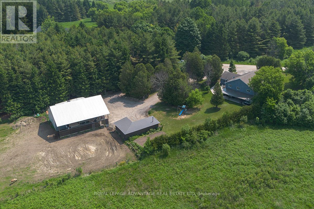 












541 PIONEER ROAD

,
Merrickville-Wolford,




Ontario
K0G1N0

