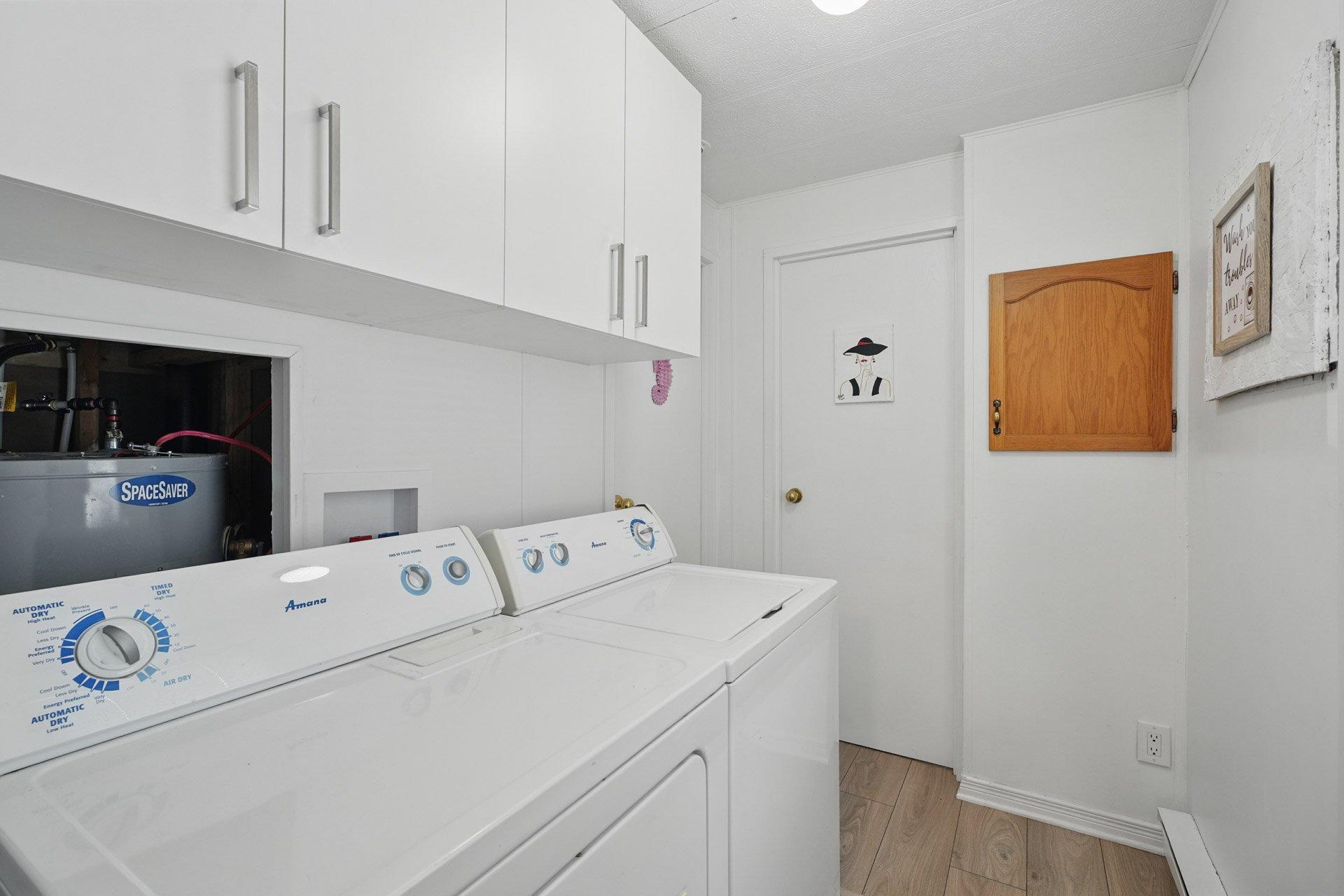 









44


10e Avenue O.

,
Gatineau (Gatineau),




QC
J8T6N3

