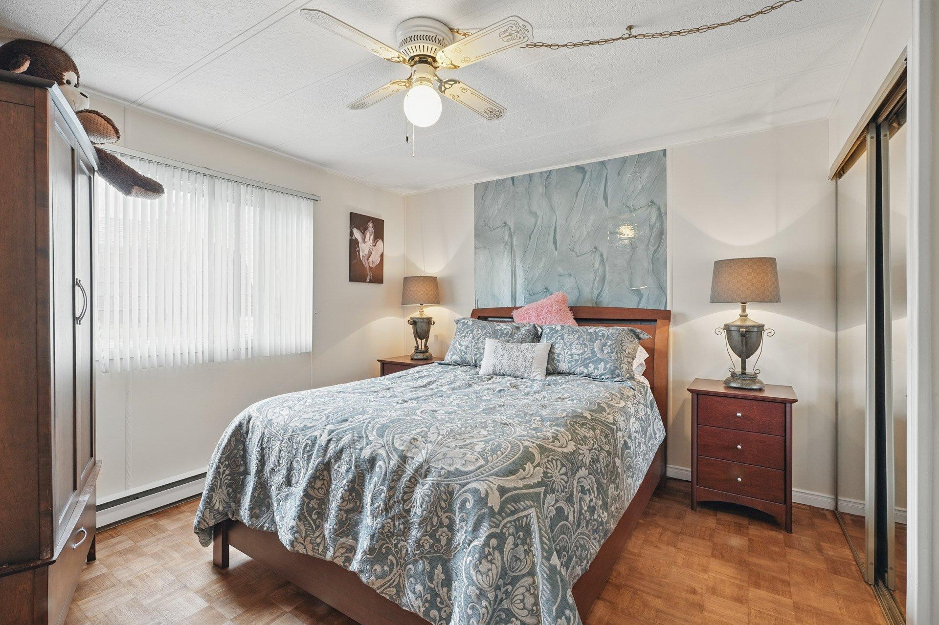 









44


10e Avenue O.

,
Gatineau (Gatineau),




QC
J8T6N3

