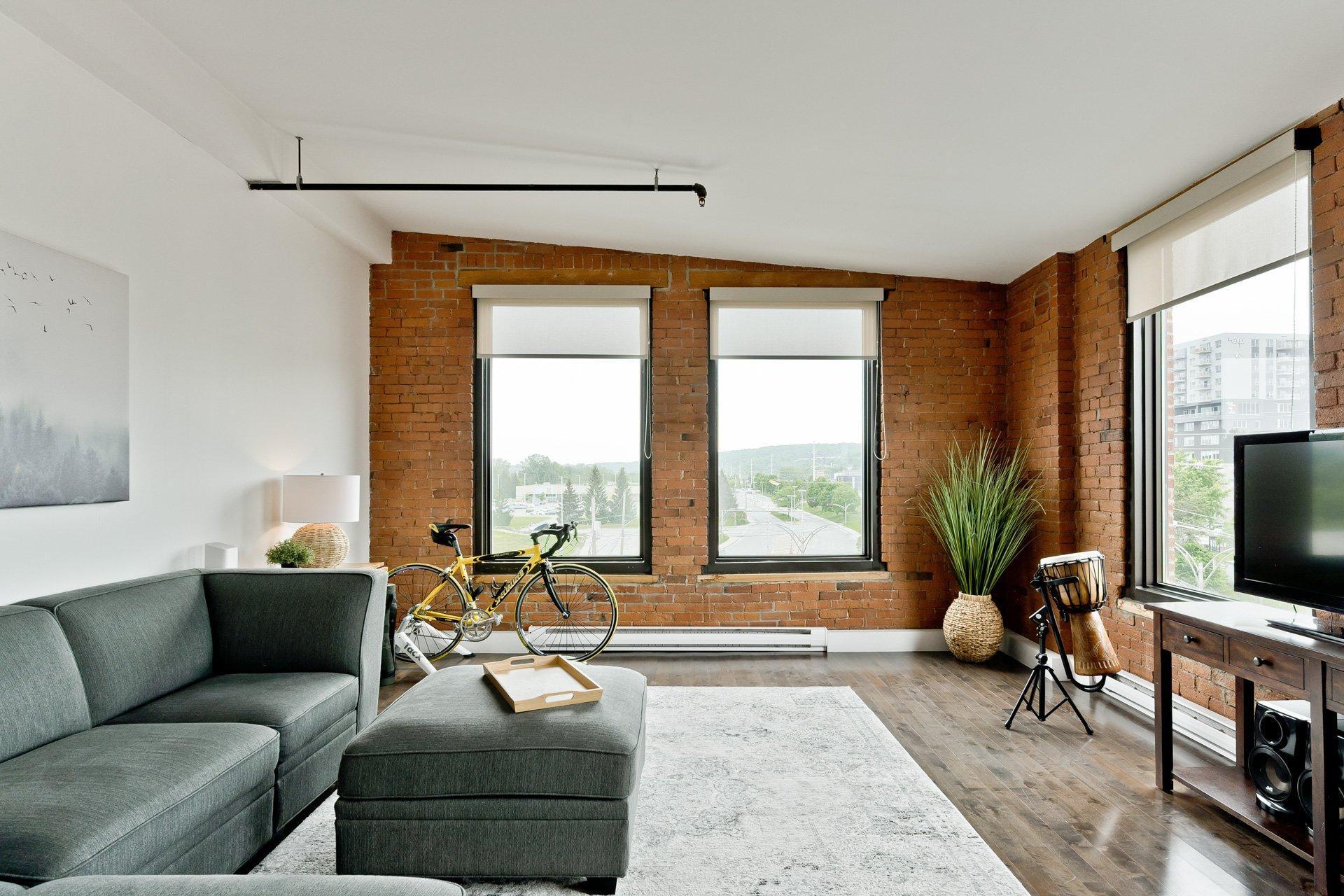 









31


Rue King O.

, 402,
Sherbrooke (Les Nations),




QC
J1H1N5


