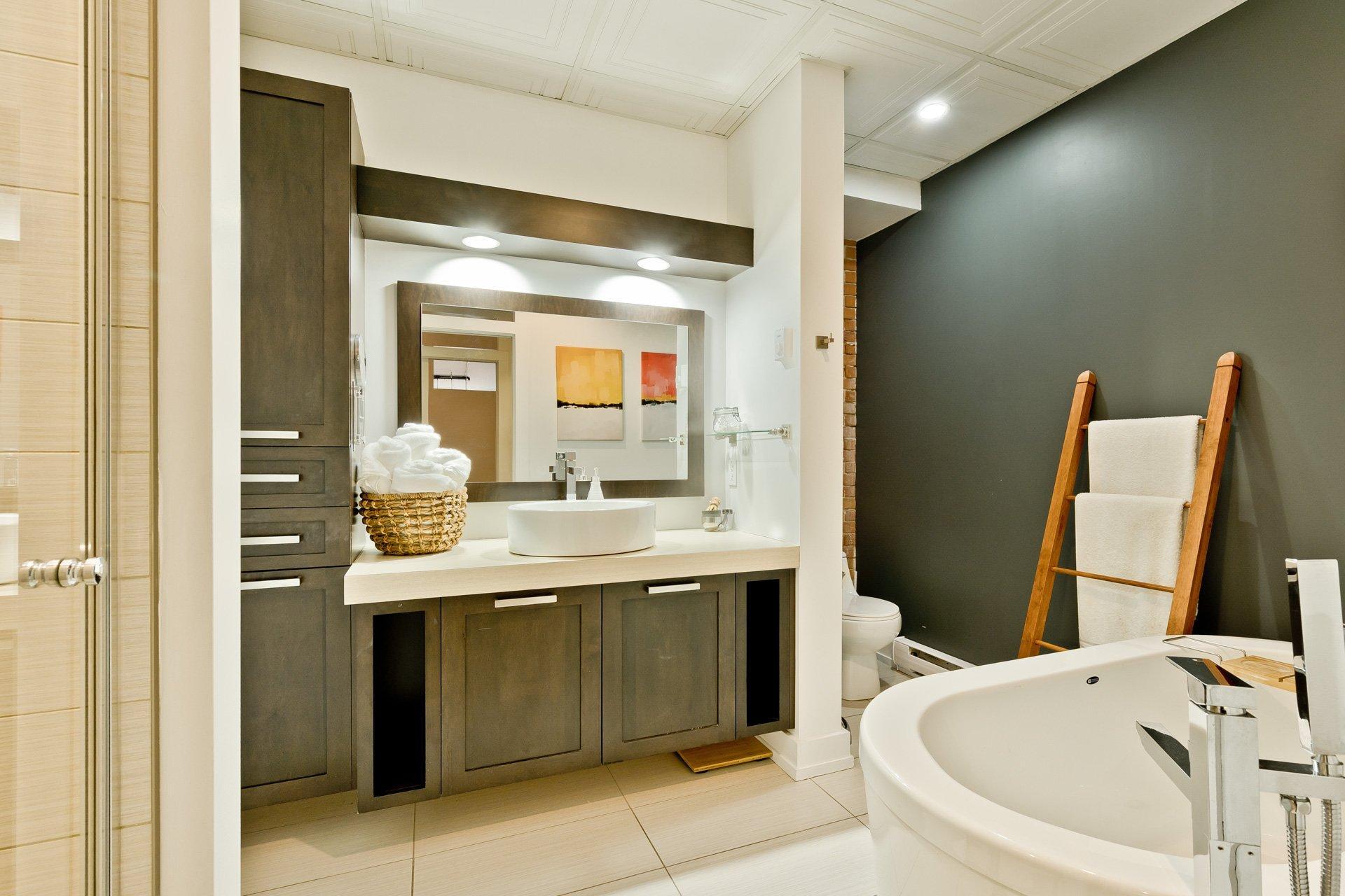 









31


Rue King O.

, 402,
Sherbrooke (Les Nations),




QC
J1H1N5

