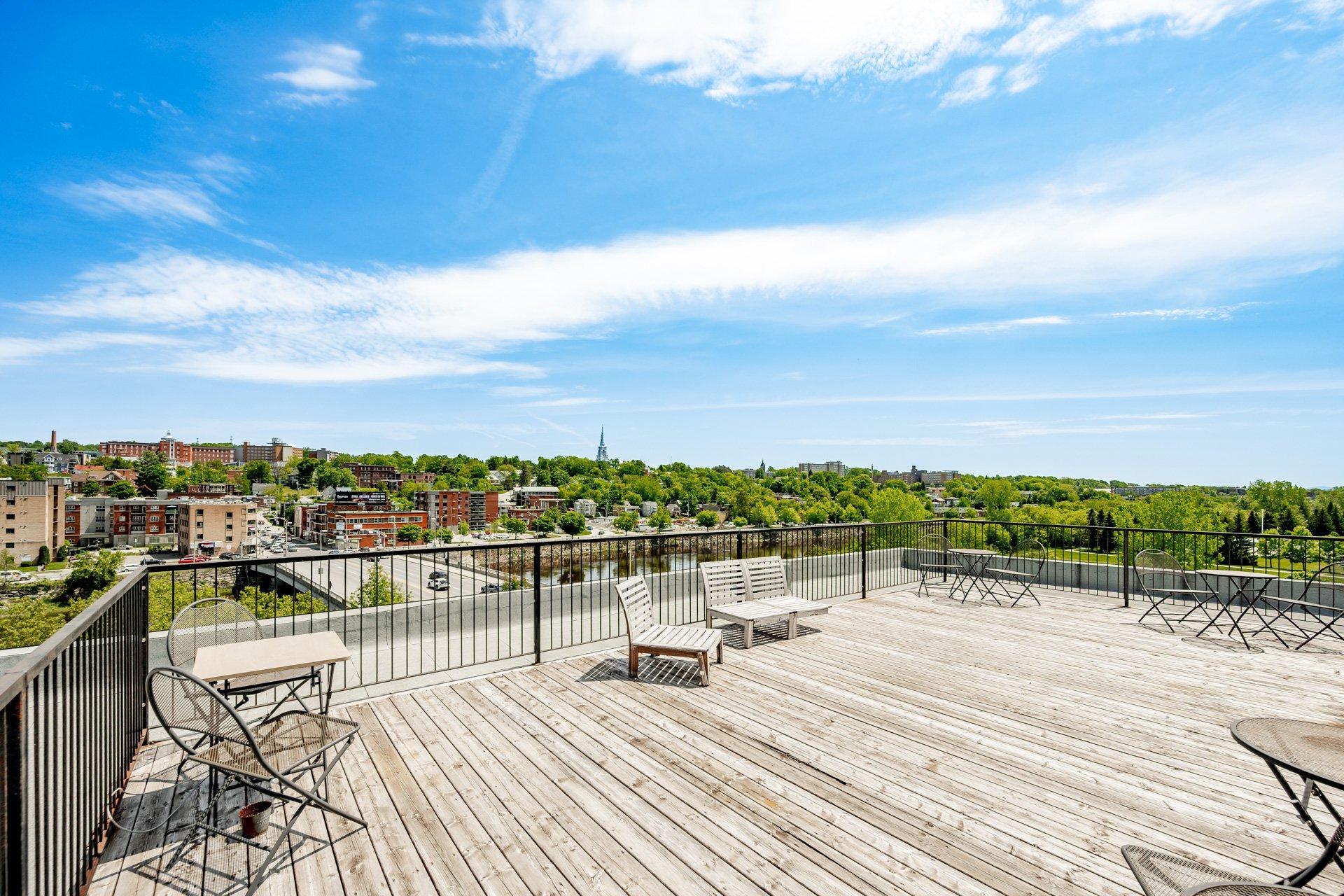 









31


Rue King O.

, 402,
Sherbrooke (Les Nations),




QC
J1H1N5

