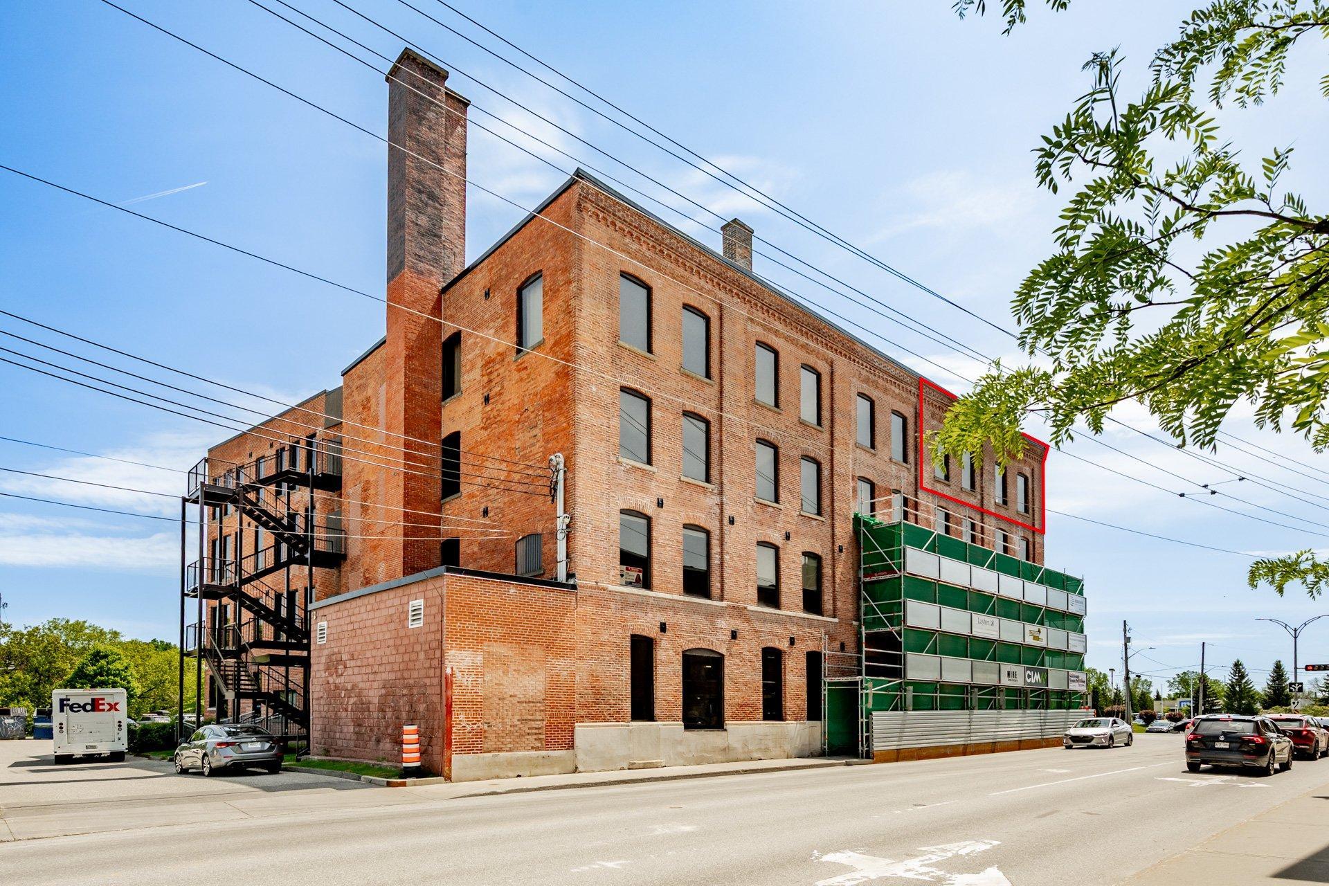 









31


Rue King O.

, 402,
Sherbrooke (Les Nations),




QC
J1H1N5

