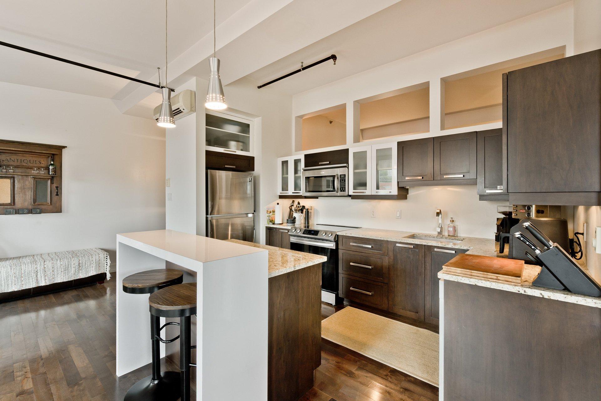 









31


Rue King O.

, 402,
Sherbrooke (Les Nations),




QC
J1H1N5

