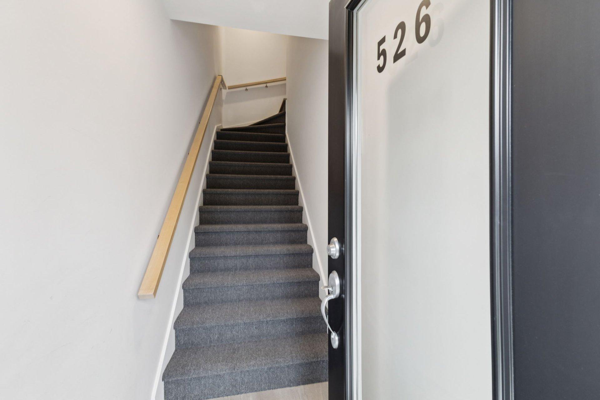 









526


Rue Charlie-Forbell

,
Mont-Tremblant,




QC
J8E0N6

