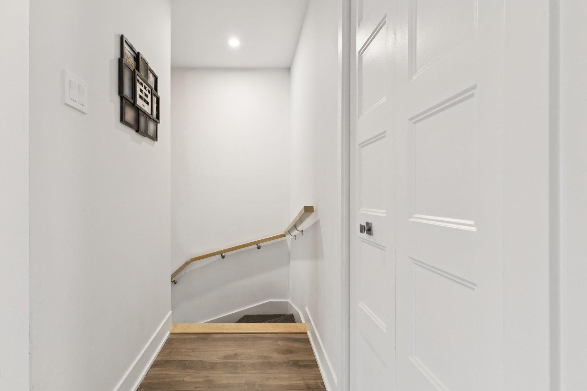 









526


Rue Charlie-Forbell

,
Mont-Tremblant,




QC
J8E0N6

