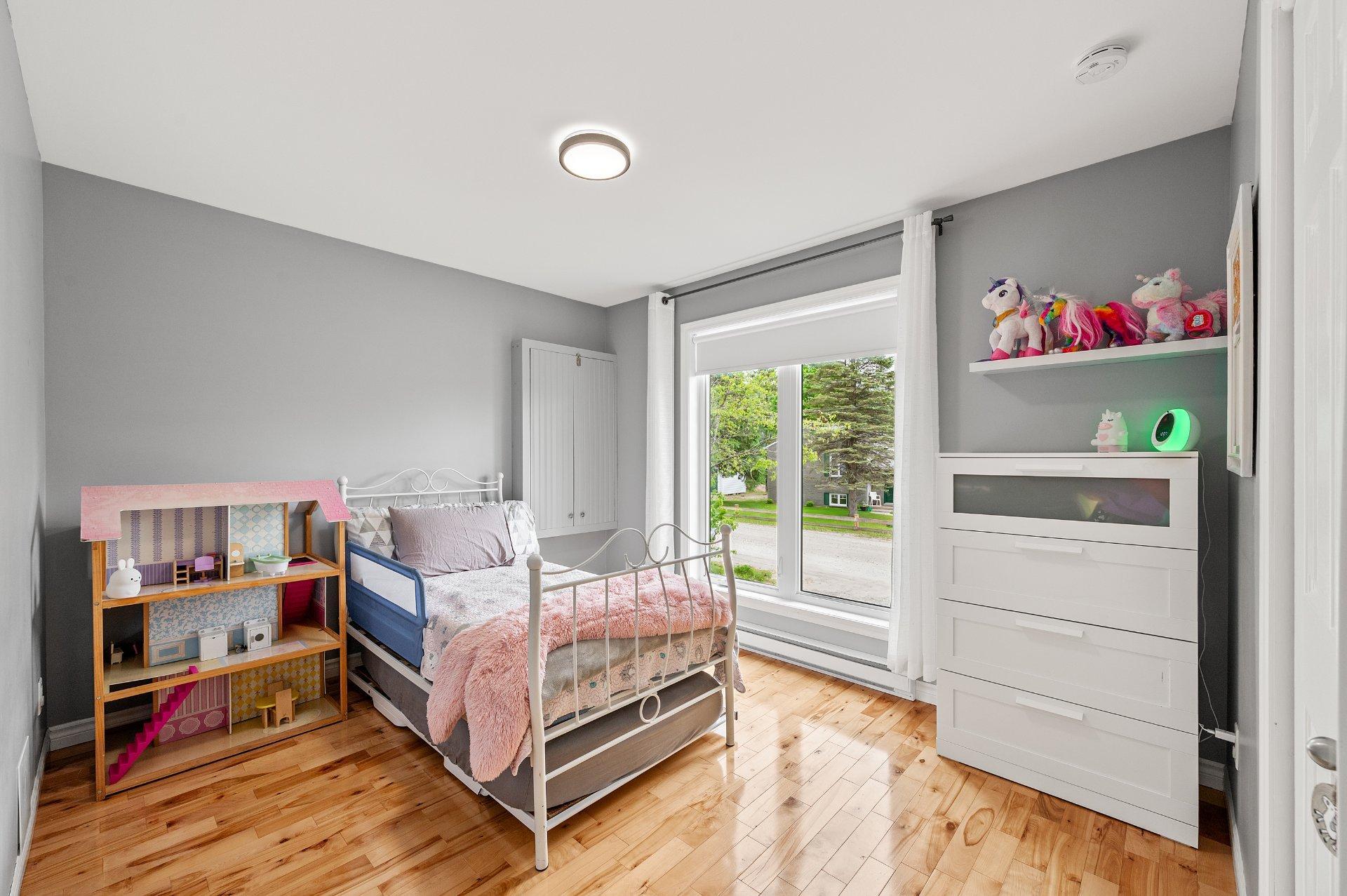 









1098Z

 - 1098AZ


Rue des Huards

,
Sainte-Agathe-des-Monts,




QC
J8C0G9

