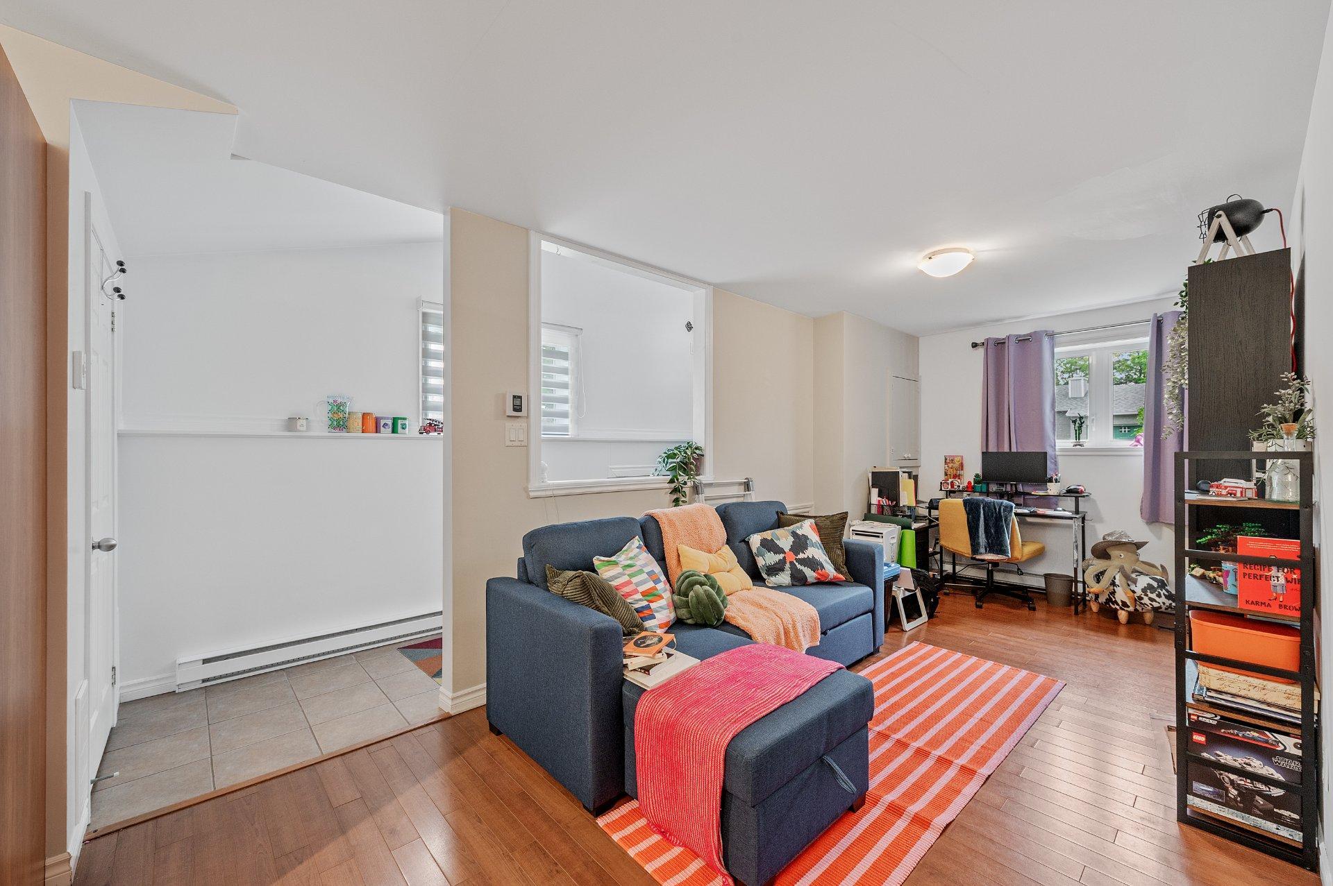 









1098Z

 - 1098AZ


Rue des Huards

,
Sainte-Agathe-des-Monts,




QC
J8C0G9

