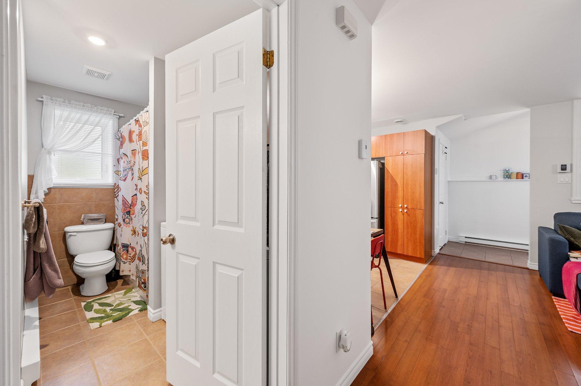 









1098Z

 - 1098AZ


Rue des Huards

,
Sainte-Agathe-des-Monts,




QC
J8C0G9

