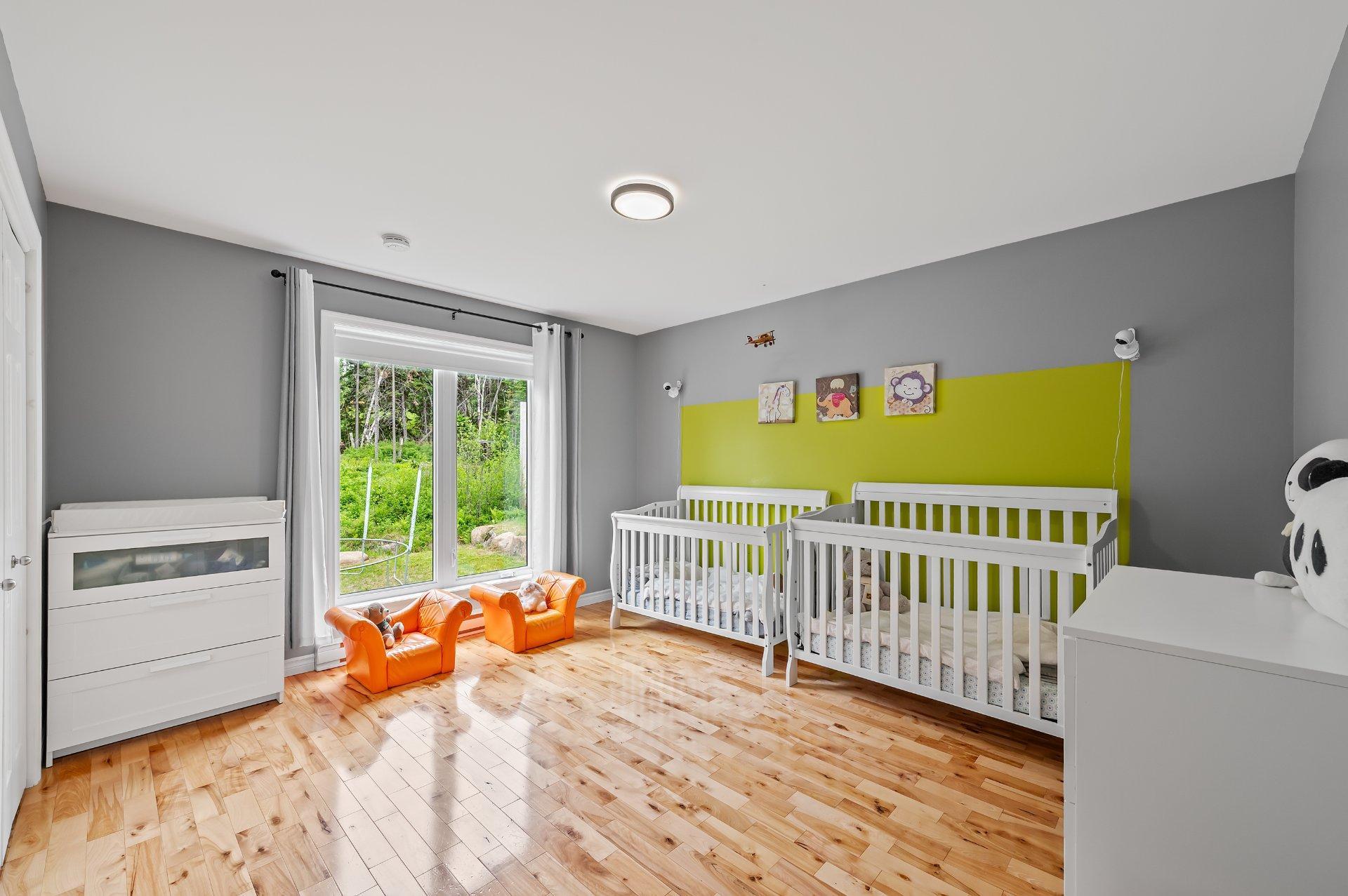 









1098Z

 - 1098AZ


Rue des Huards

,
Sainte-Agathe-des-Monts,




QC
J8C0G9

