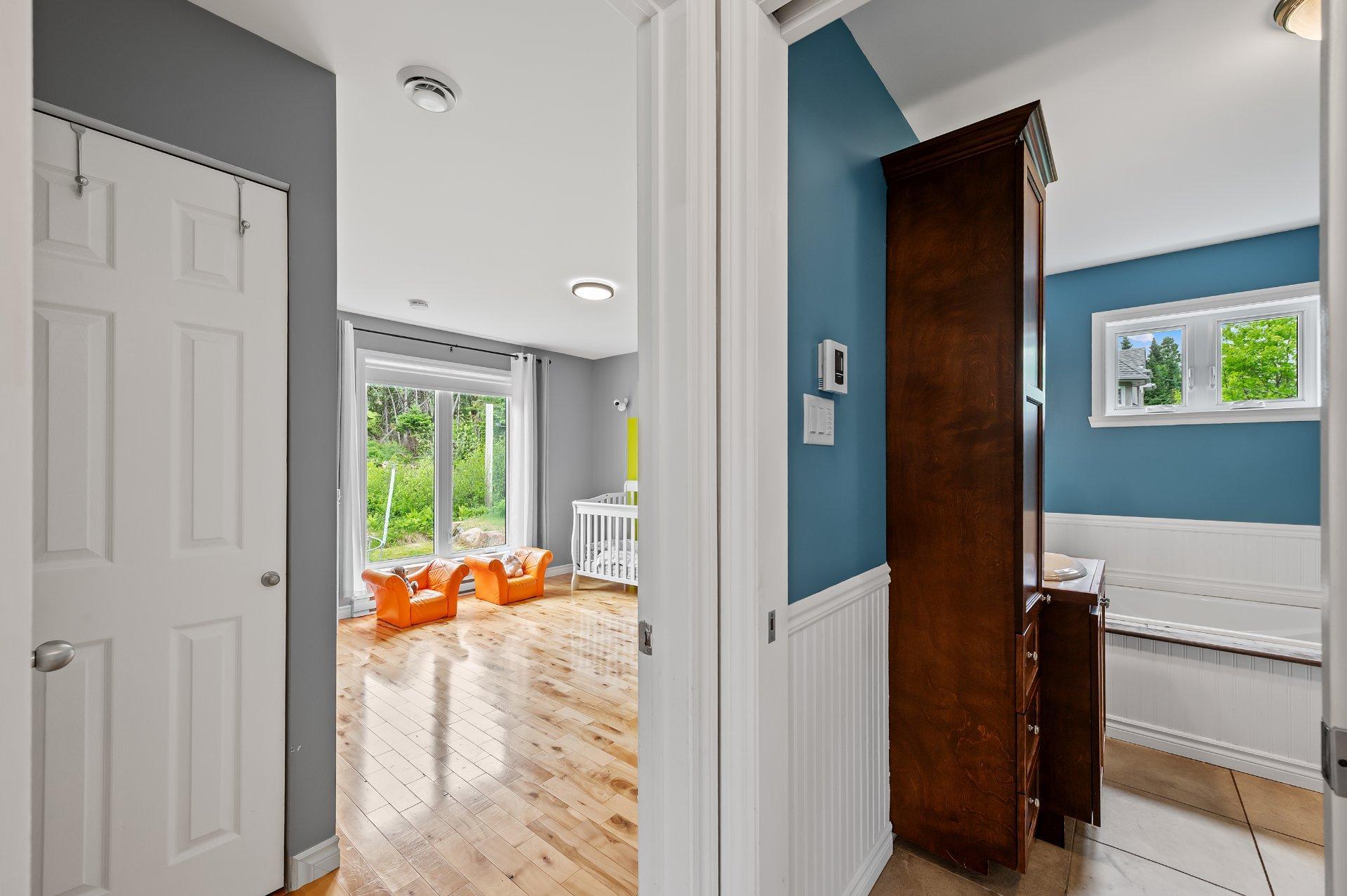 









1098Z

 - 1098AZ


Rue des Huards

,
Sainte-Agathe-des-Monts,




QC
J8C0G9

