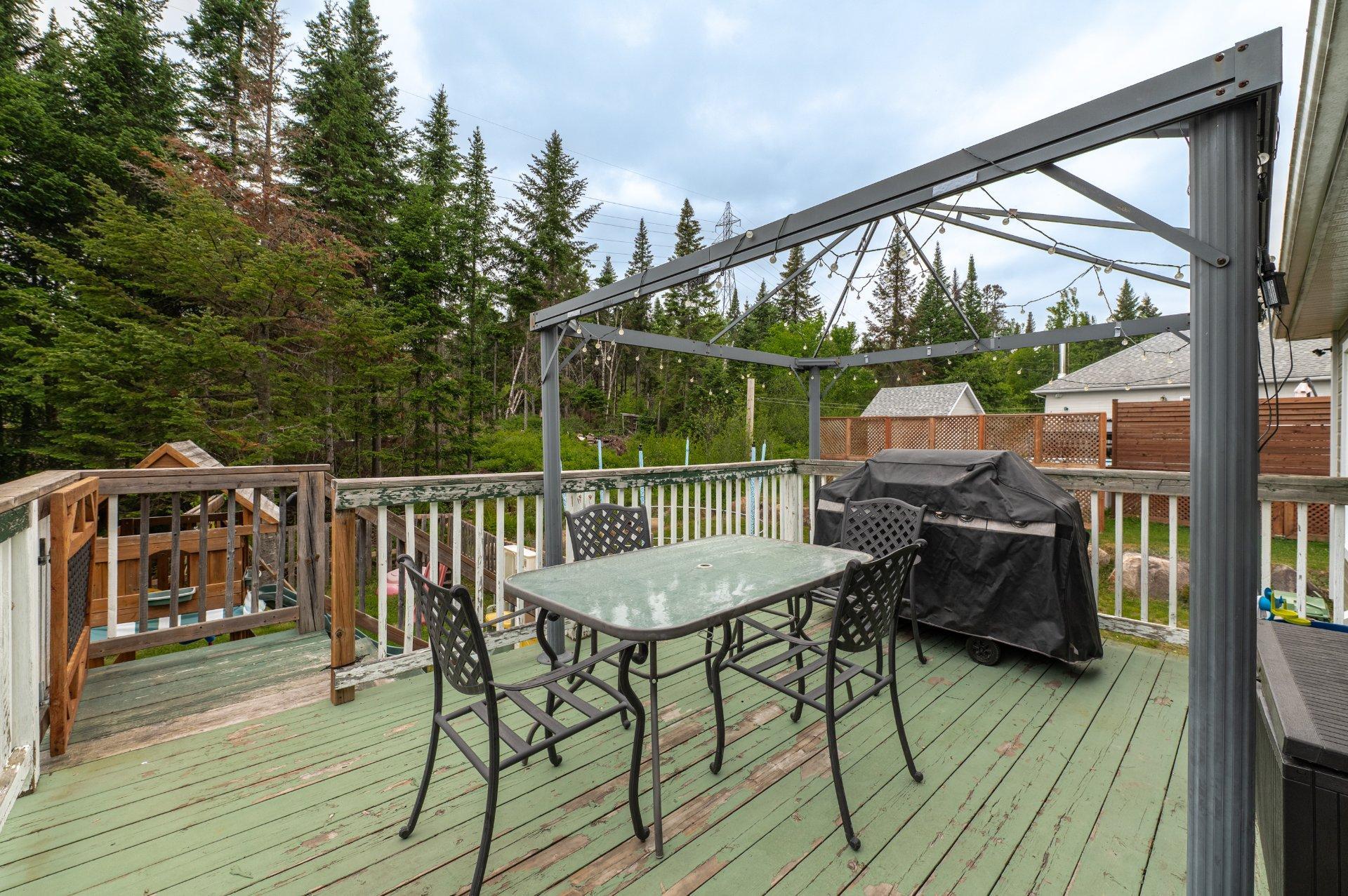 









1098

 - 1098A


Rue des Huards

,
Sainte-Agathe-des-Monts,




QC
J8C0G9

