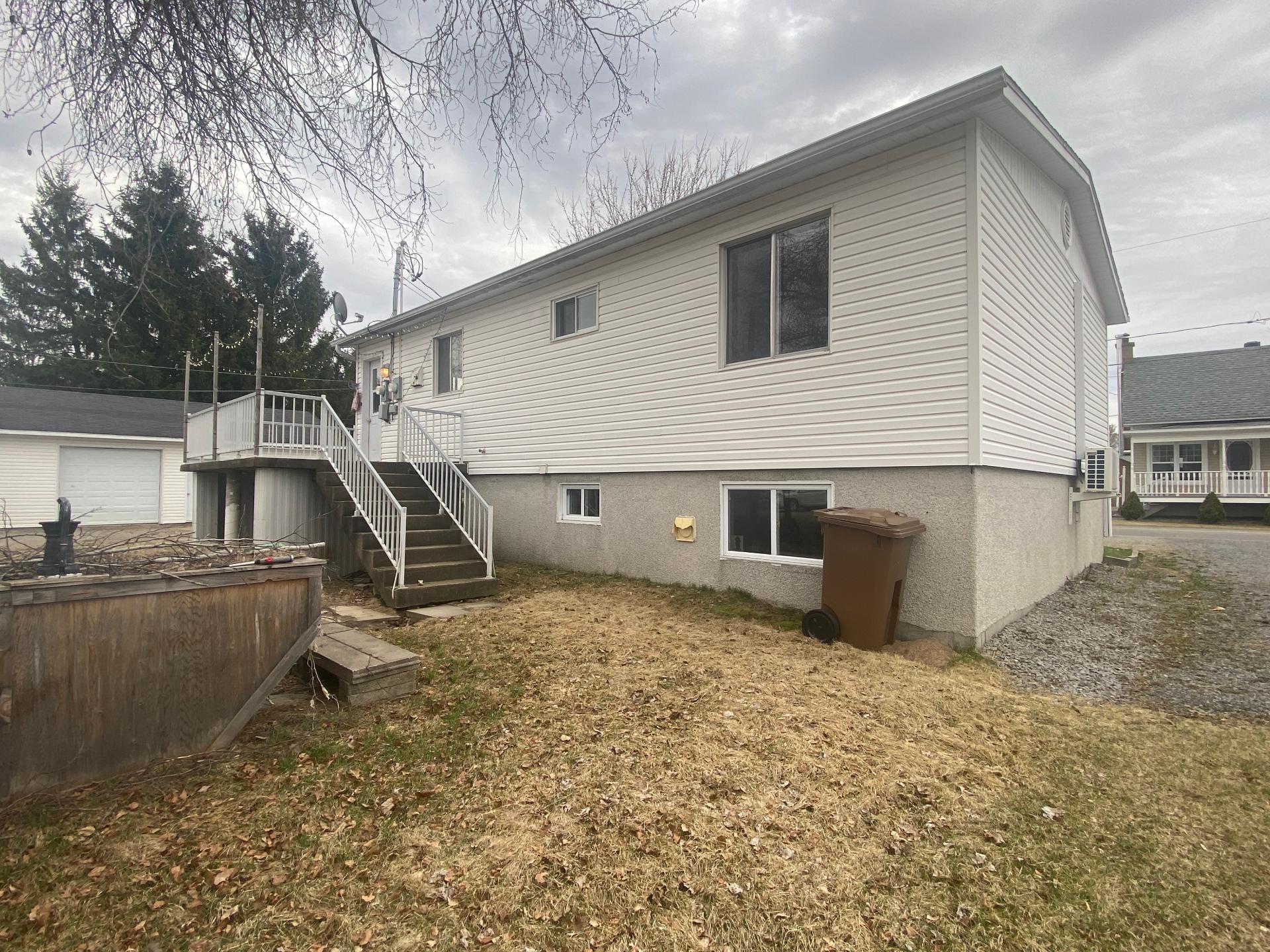 









136


Rue St-Charles

,
Maskinongé,




QC
J0K1N0

