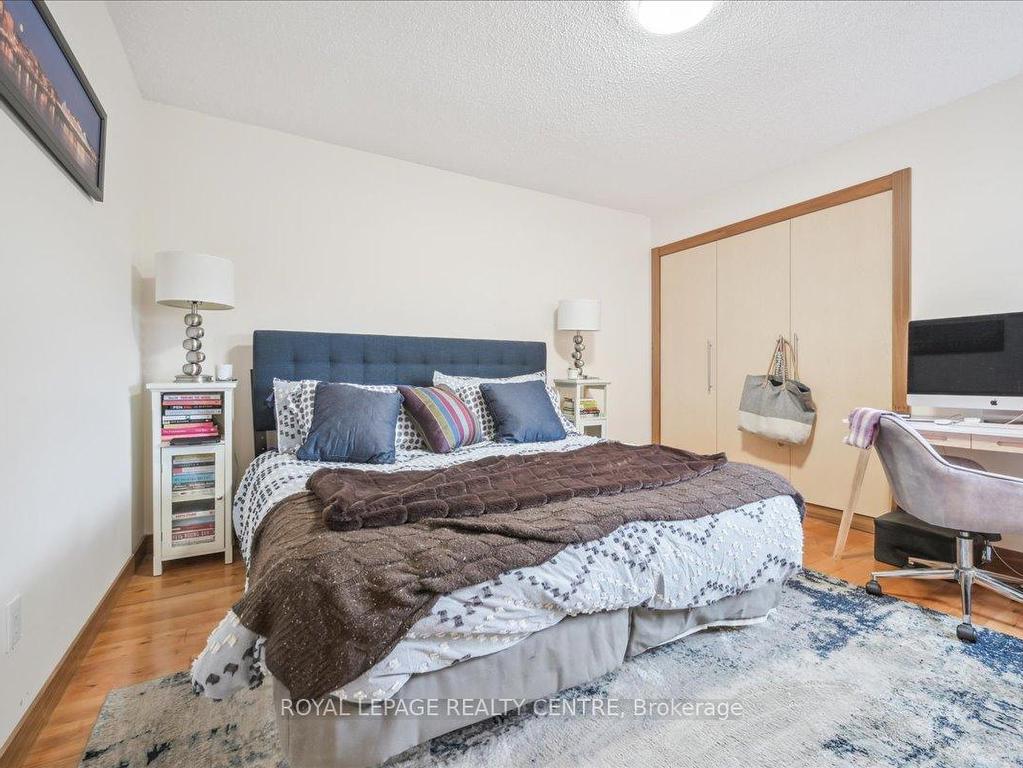 









3600


Colonial

Drive, 95,
Mississauga,




ON
L5L 5P5

