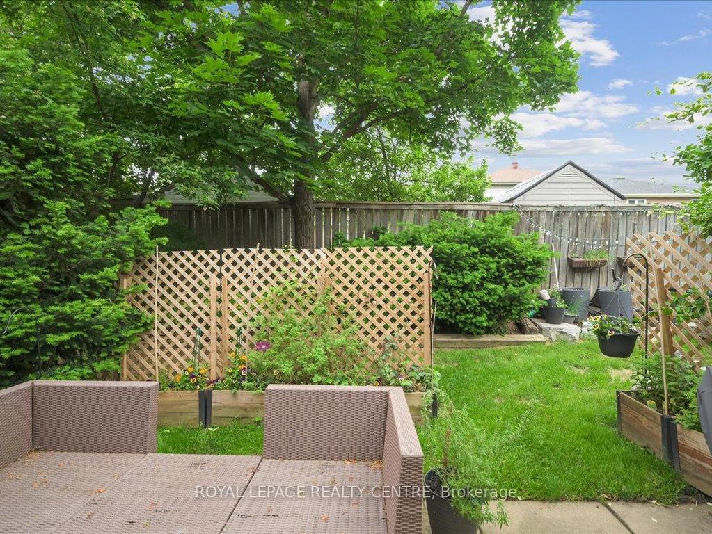 









3600


Colonial

Drive, 95,
Mississauga,




ON
L5L 5P5

