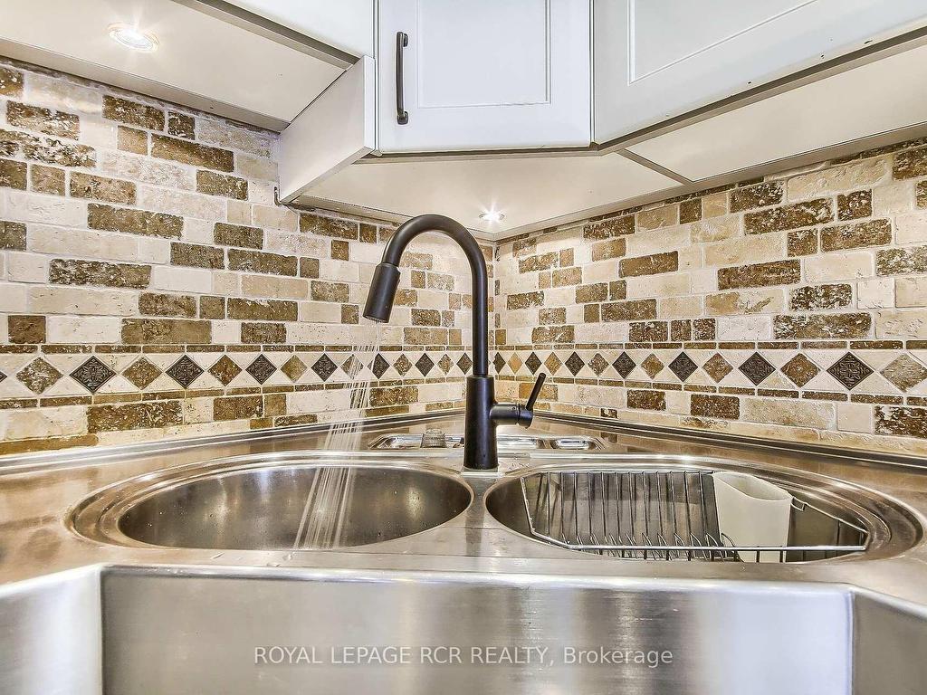 









1288


Shore Acres

Drive,
Innisfil,




ON
L0L 1R0

