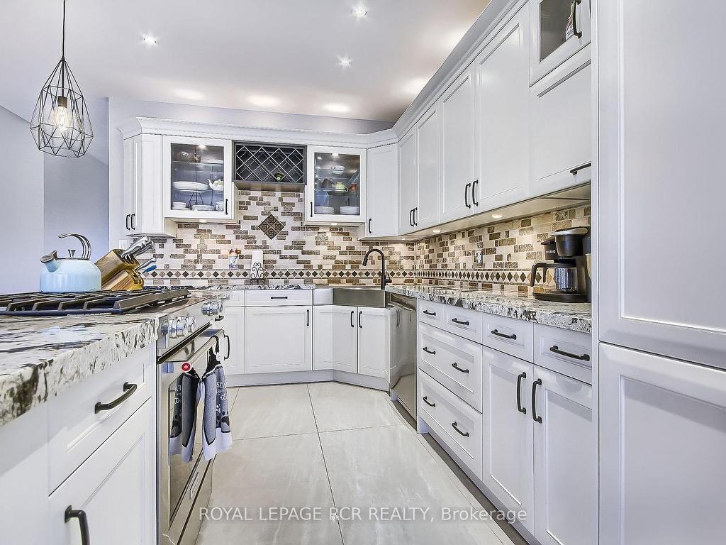 









1288


Shore Acres

Drive,
Innisfil,




ON
L0L 1R0

