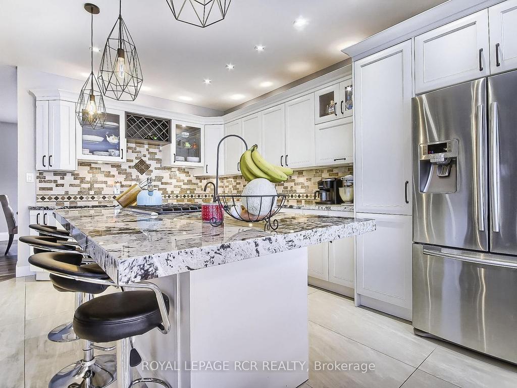 









1288


Shore Acres

Drive,
Innisfil,




ON
L0L 1R0

