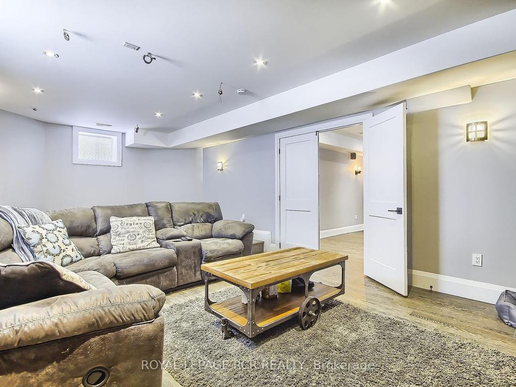 









1288


Shore Acres

Drive,
Innisfil,




ON
L0L 1R0

