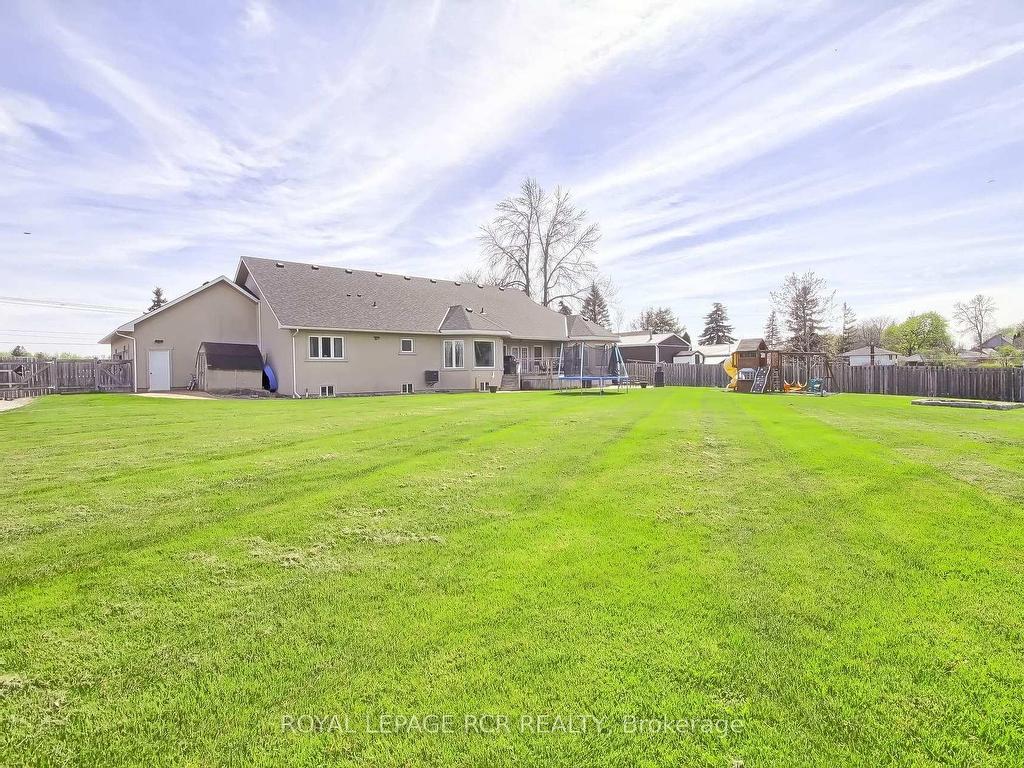 









1288


Shore Acres

Drive,
Innisfil,




ON
L0L 1R0

