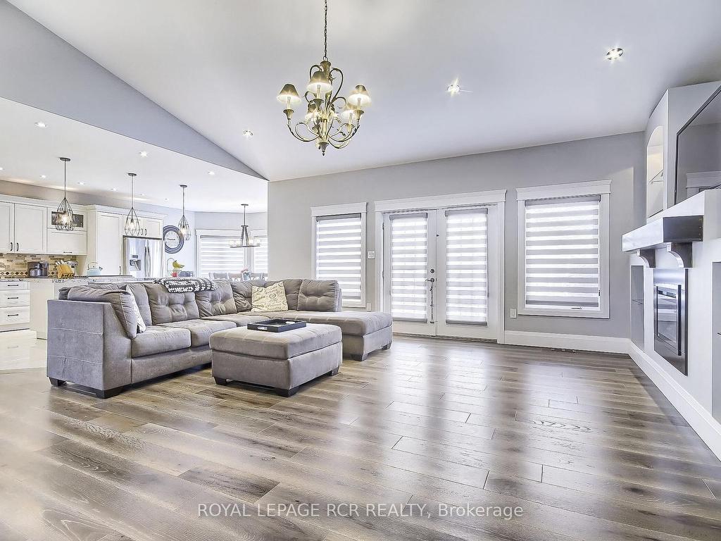 









1288


Shore Acres

Drive,
Innisfil,




ON
L0L 1R0

