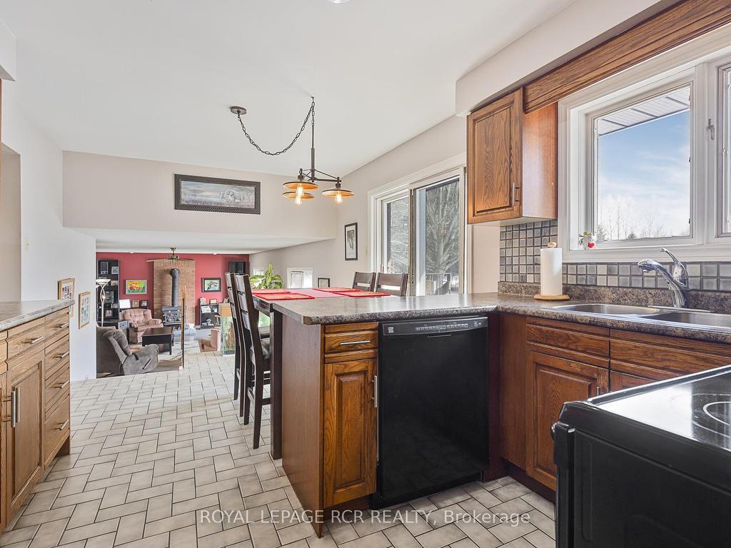 









443


Feasby

Road,
Uxbridge,




ON
L9P 1R1

