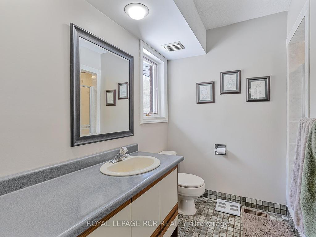









443


Feasby

Road,
Uxbridge,




ON
L9P 1R1


