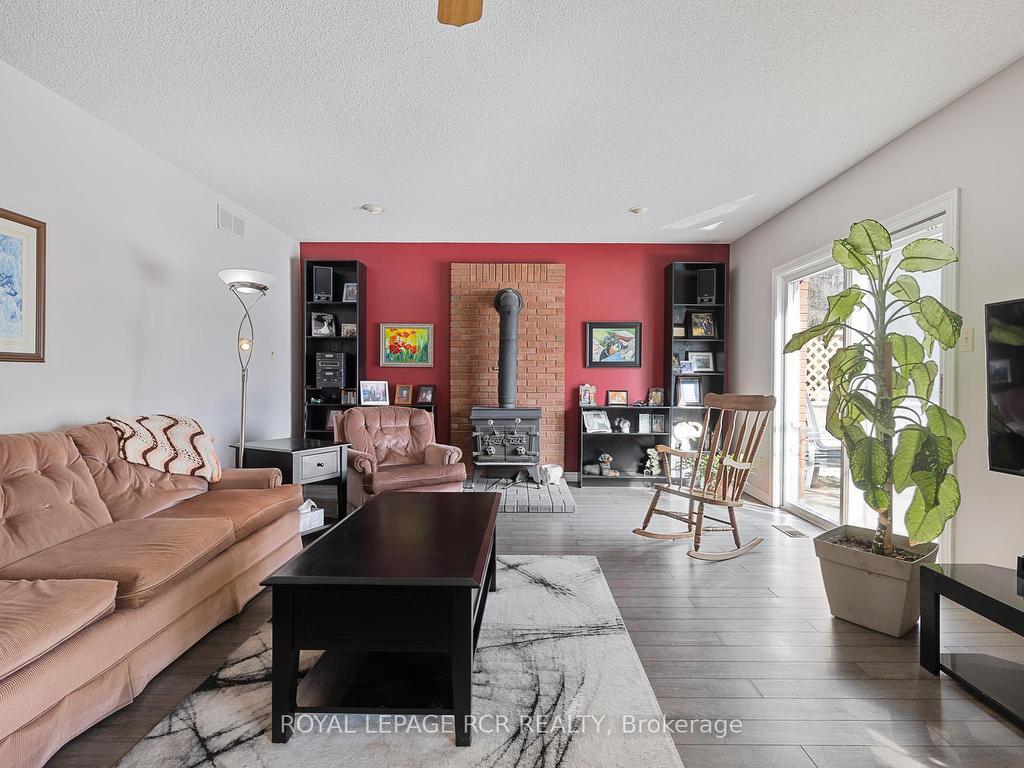 









443


Feasby

Road,
Uxbridge,




ON
L9P 1R1

