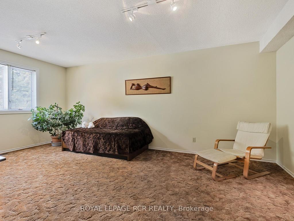 









443


Feasby

Road,
Uxbridge,




ON
L9P 1R1

